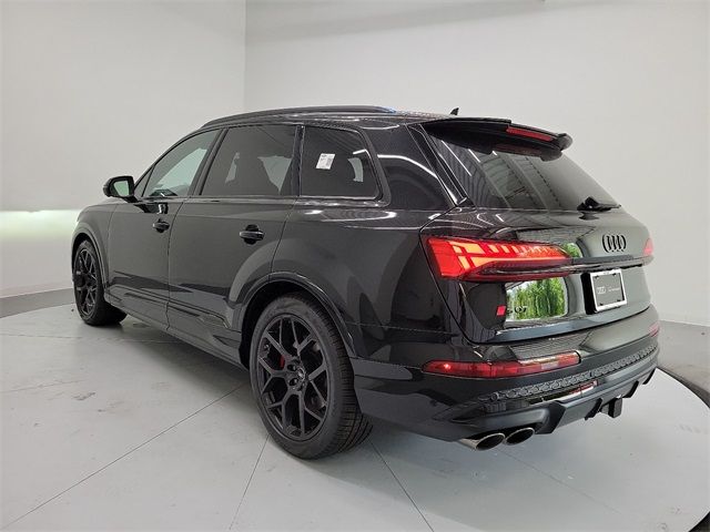 2025 Audi SQ7 Premium Plus