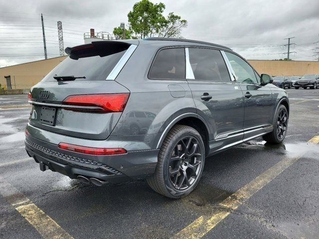 2025 Audi SQ7 Premium Plus