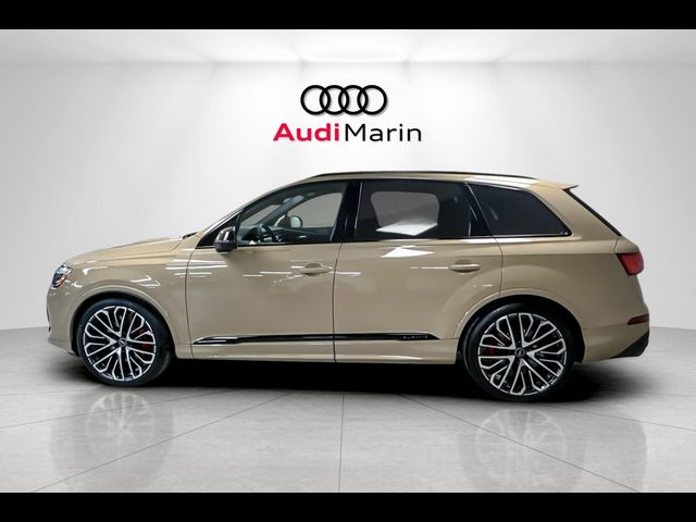 2025 Audi SQ7 Premium Plus