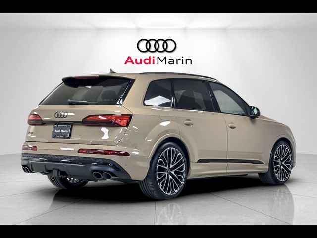 2025 Audi SQ7 Premium Plus