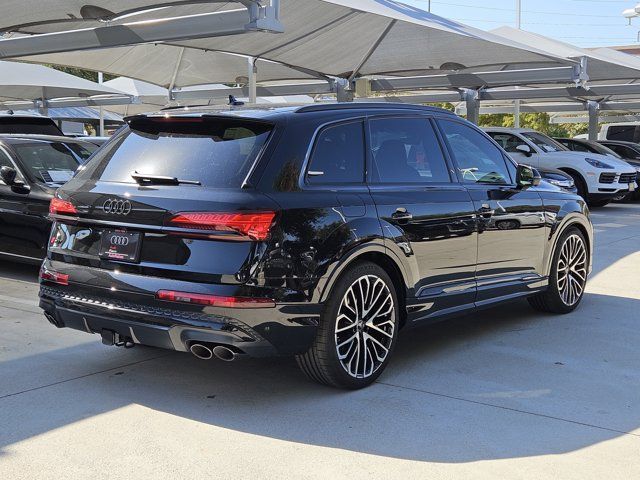 2025 Audi SQ7 Premium Plus