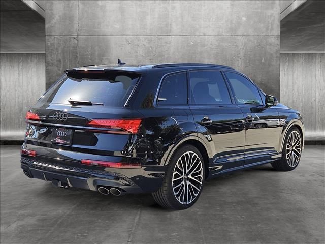 2025 Audi SQ7 Premium Plus