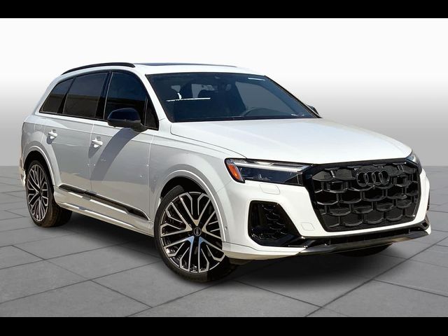 2025 Audi SQ7 Premium Plus