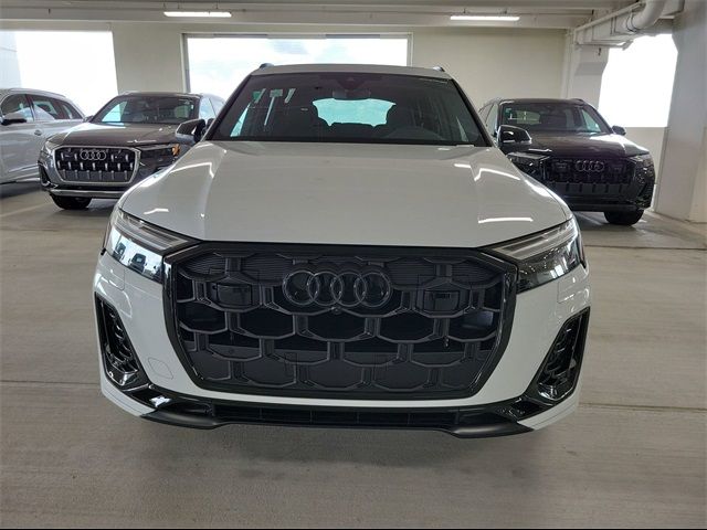 2025 Audi SQ7 Premium Plus