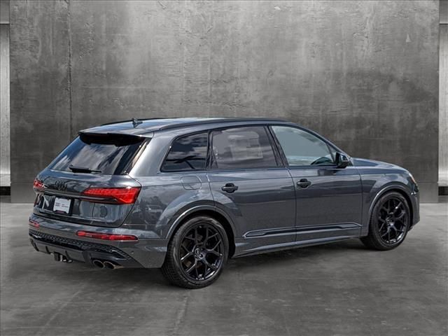 2025 Audi SQ7 Premium Plus