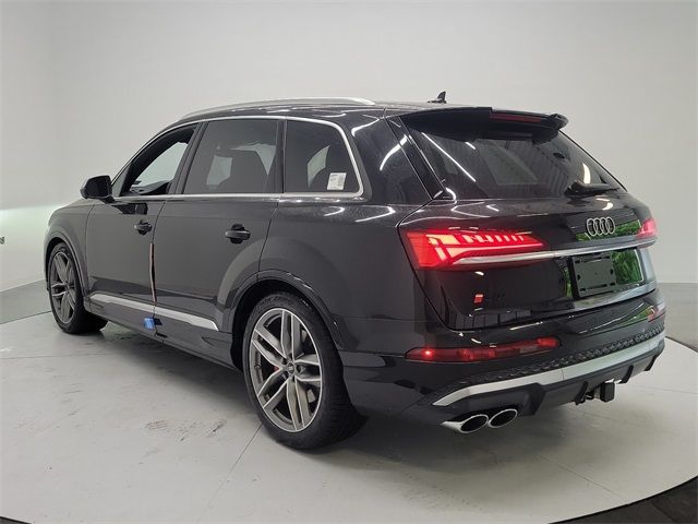 2025 Audi SQ7 Premium Plus