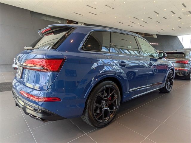 2025 Audi SQ7 Premium Plus