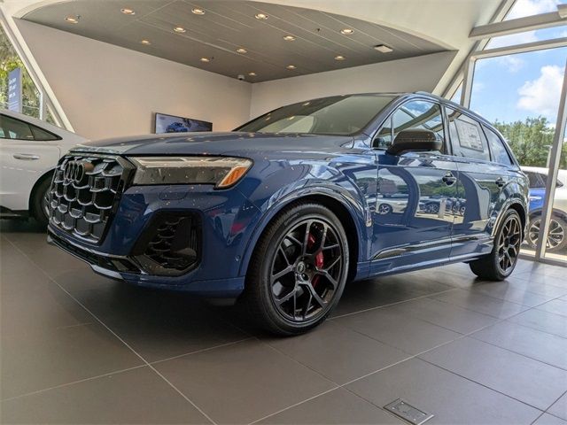 2025 Audi SQ7 Premium Plus