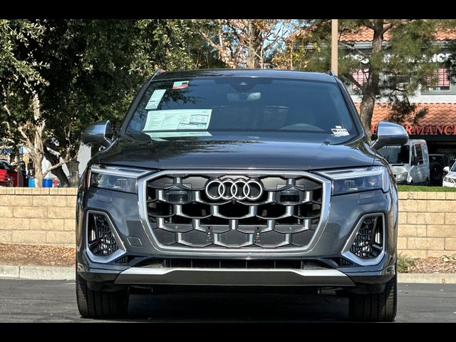 2025 Audi SQ7 Premium Plus