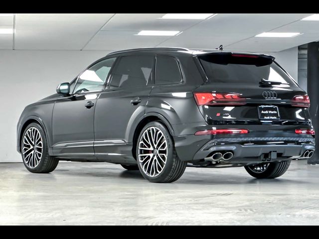 2025 Audi SQ7 Prestige