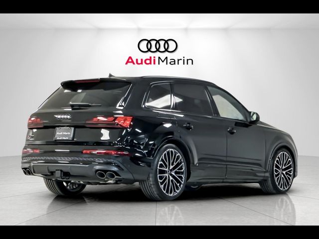 2025 Audi SQ7 Prestige