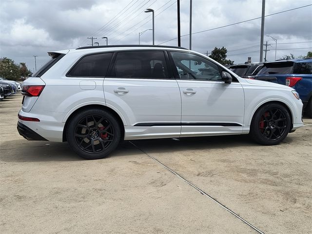 2025 Audi SQ7 Prestige