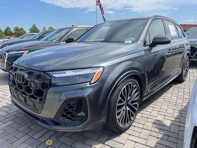 2025 Audi SQ7 Prestige