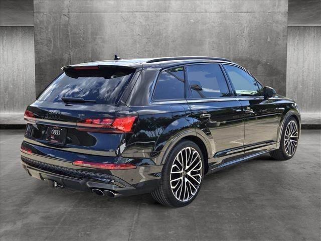 2025 Audi SQ7 Prestige