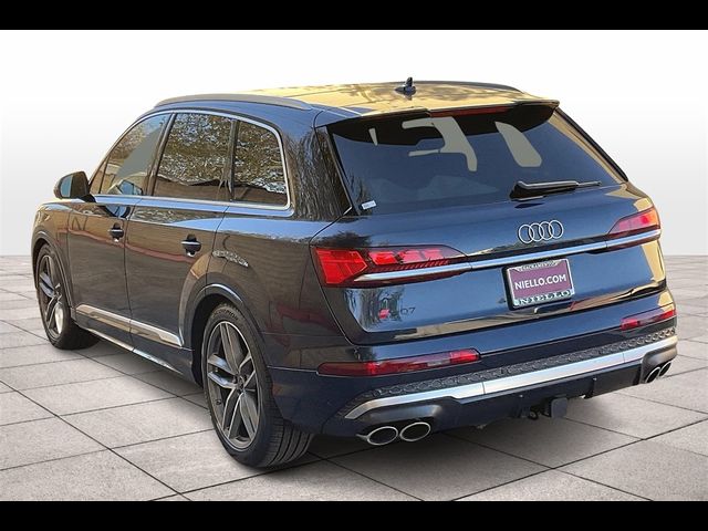 2025 Audi SQ7 Prestige