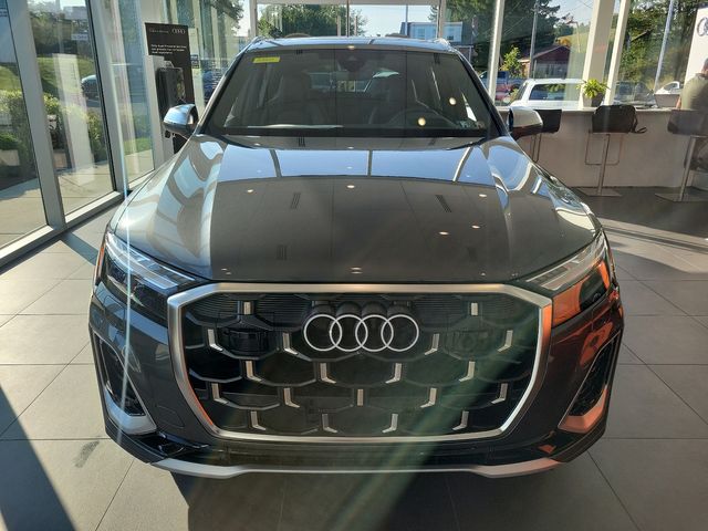 2025 Audi SQ7 Prestige