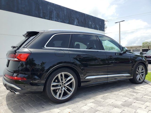 2025 Audi SQ7 Prestige