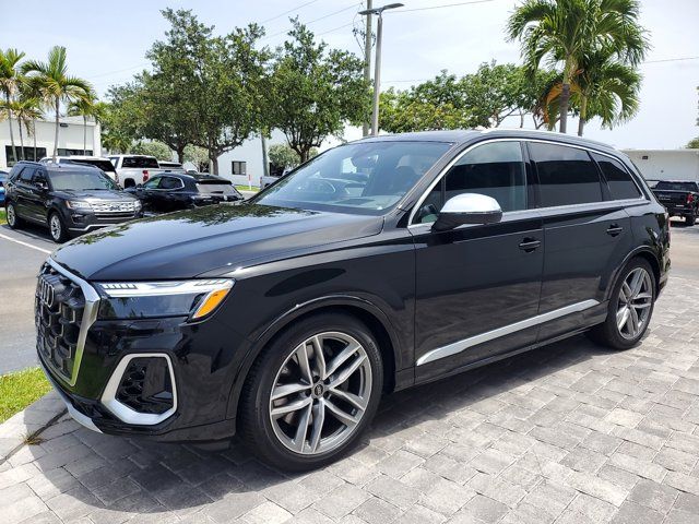 2025 Audi SQ7 Prestige