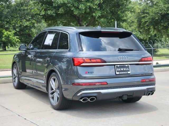 2025 Audi SQ7 Prestige