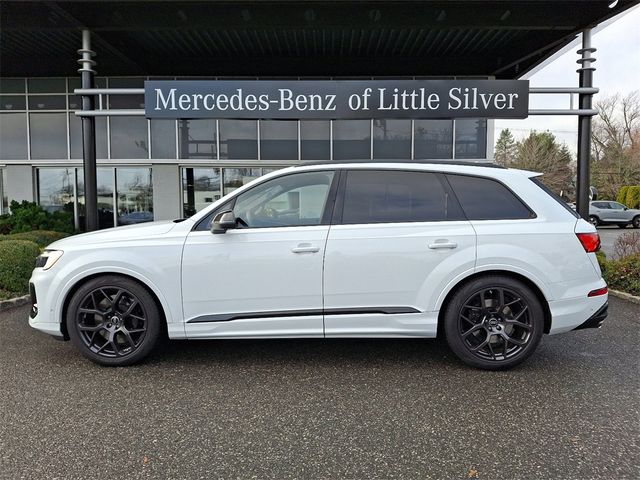 2025 Audi SQ7 Prestige