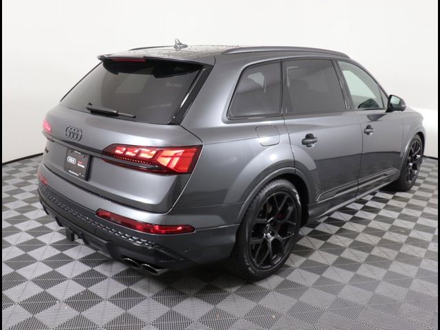 2025 Audi SQ7 Prestige