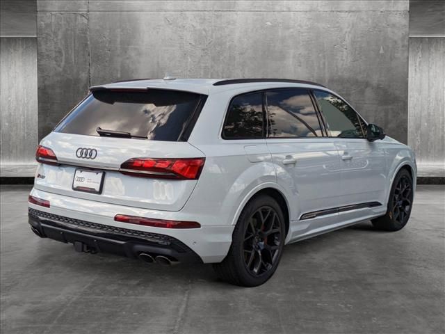 2025 Audi SQ7 Prestige