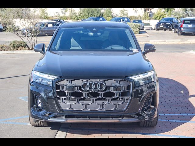 2025 Audi SQ7 Prestige