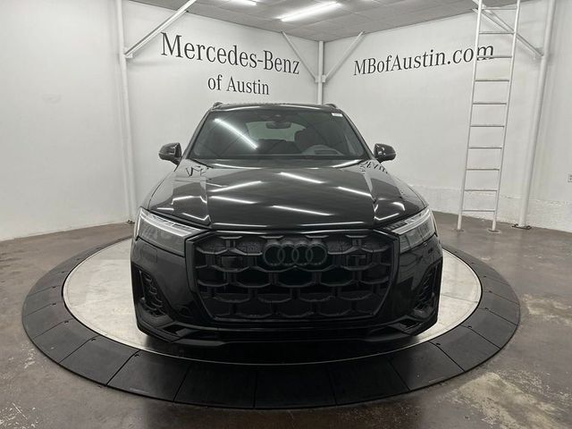 2025 Audi SQ7 Prestige