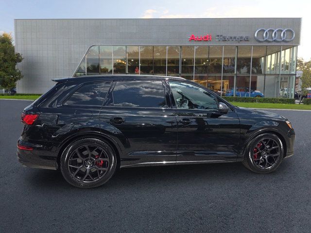 2025 Audi SQ7 Prestige