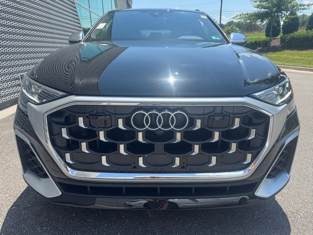 2025 Audi SQ8 Premium Plus