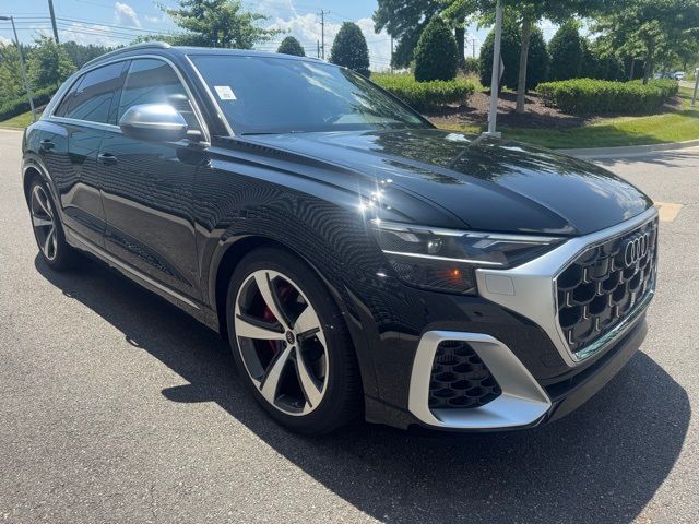 2025 Audi SQ8 Premium Plus