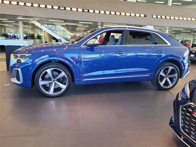 2025 Audi SQ8 Premium Plus