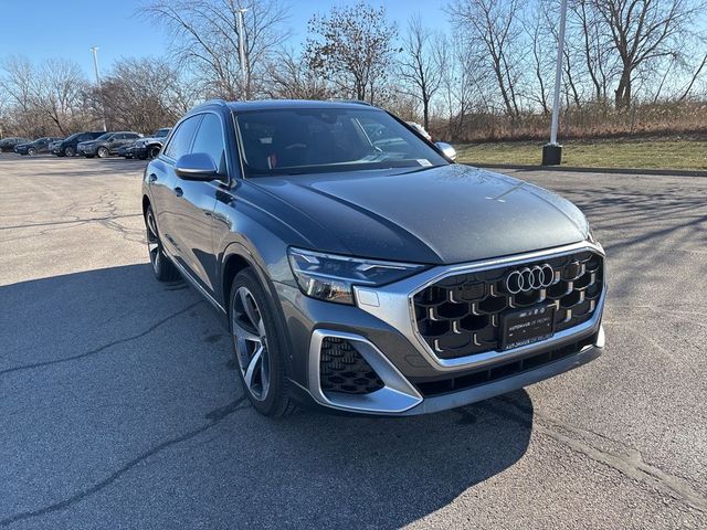 2025 Audi SQ8 Prestige