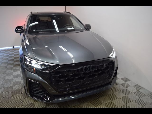 2025 Audi SQ8 Prestige