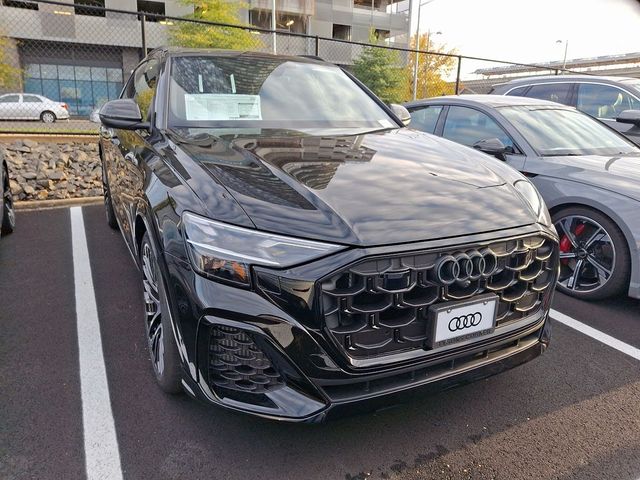 2025 Audi SQ8 Prestige