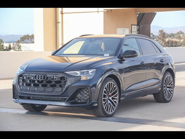 2025 Audi SQ8 Prestige