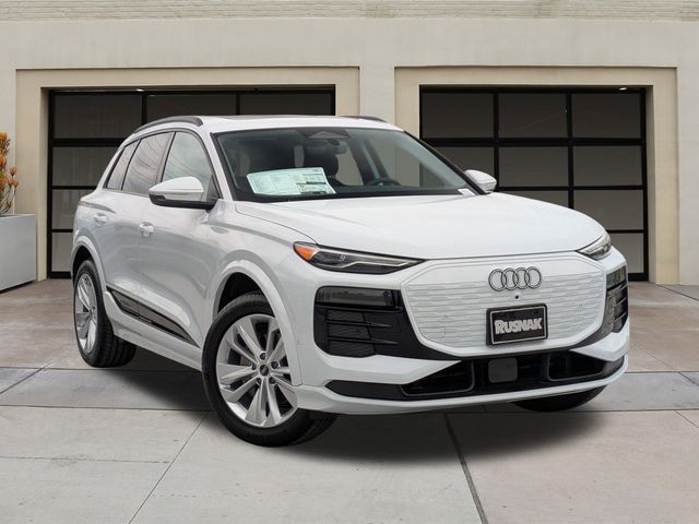 2025 Audi Q6 e-tron Premium