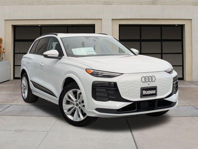 2025 Audi Q6 e-tron Premium