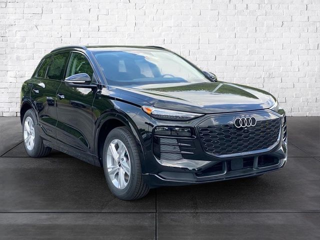 2025 Audi Q6 e-tron Premium Plus