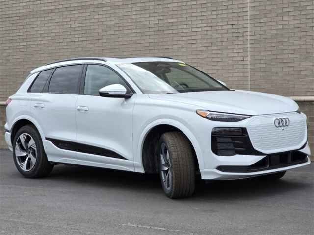 2025 Audi Q6 e-tron Premium Plus
