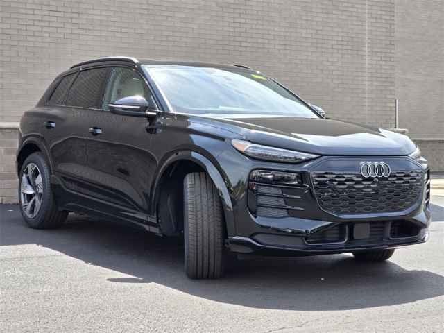 2025 Audi Q6 e-tron Premium Plus