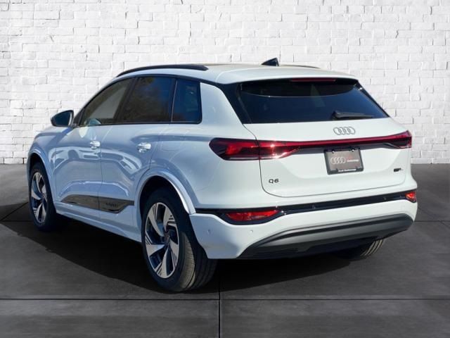 2025 Audi Q6 e-tron Premium Plus