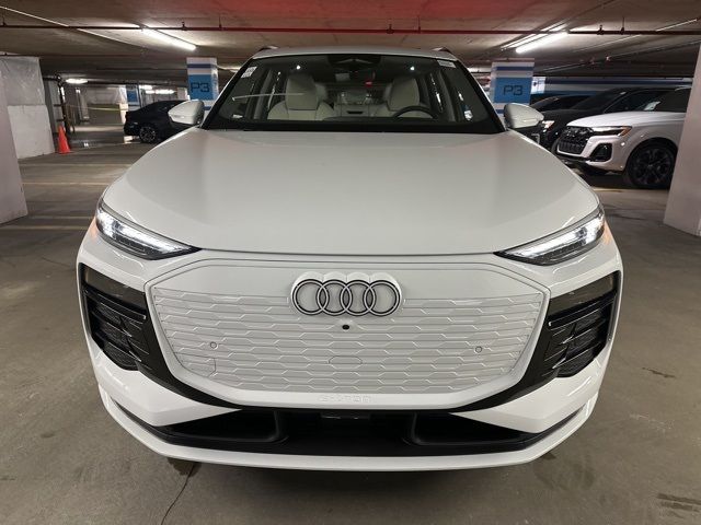 2025 Audi Q6 e-tron Prestige