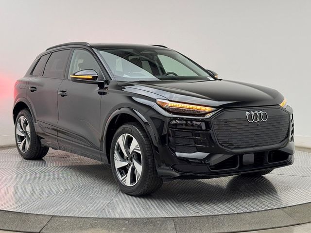 2025 Audi Q6 e-tron Prestige