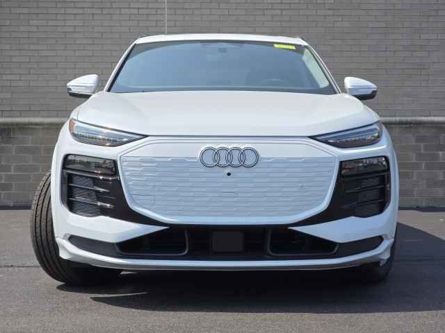 2025 Audi Q6 e-tron Prestige