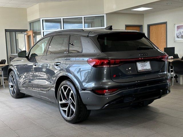 2025 Audi SQ6 e-tron Prestige