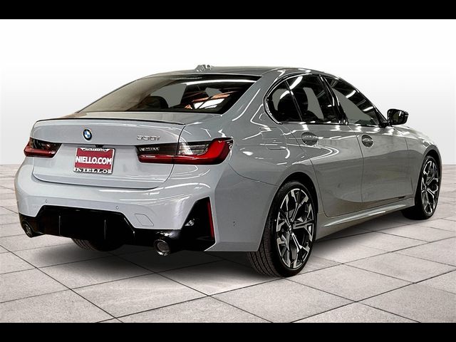 2025 BMW 3 Series 330i