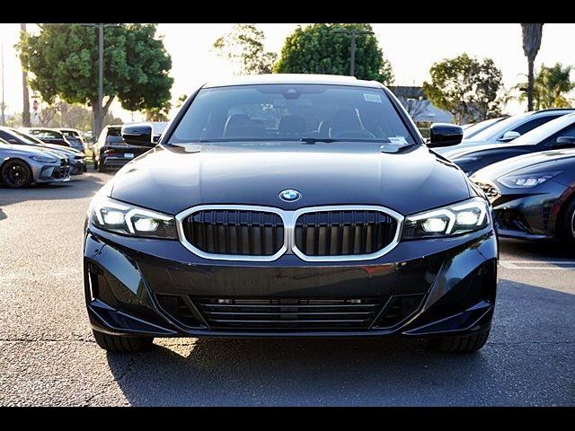 2025 BMW 3 Series 330i xDrive