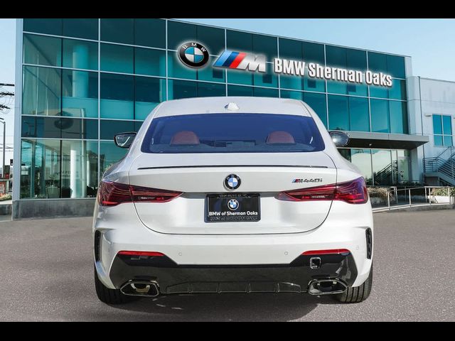 2025 BMW 4 Series M440i