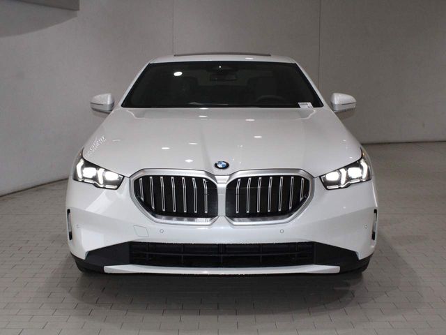 2025 BMW 5 Series 530i